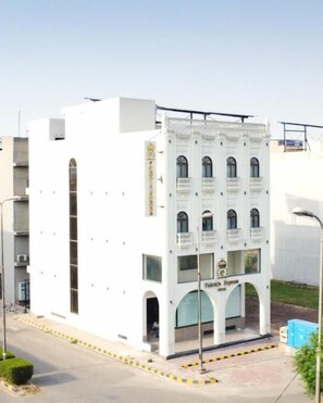 Front of property - Falettis Express Airport (Lahore)