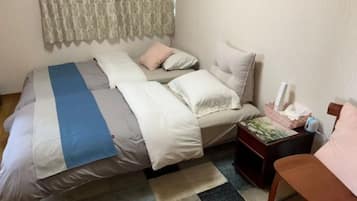 5 bedrooms, WiFi, bed sheets