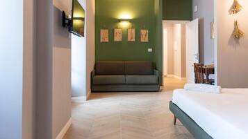 Superior Quadruple Room | Blackout curtains, soundproofing, iron/ironing board, free WiFi