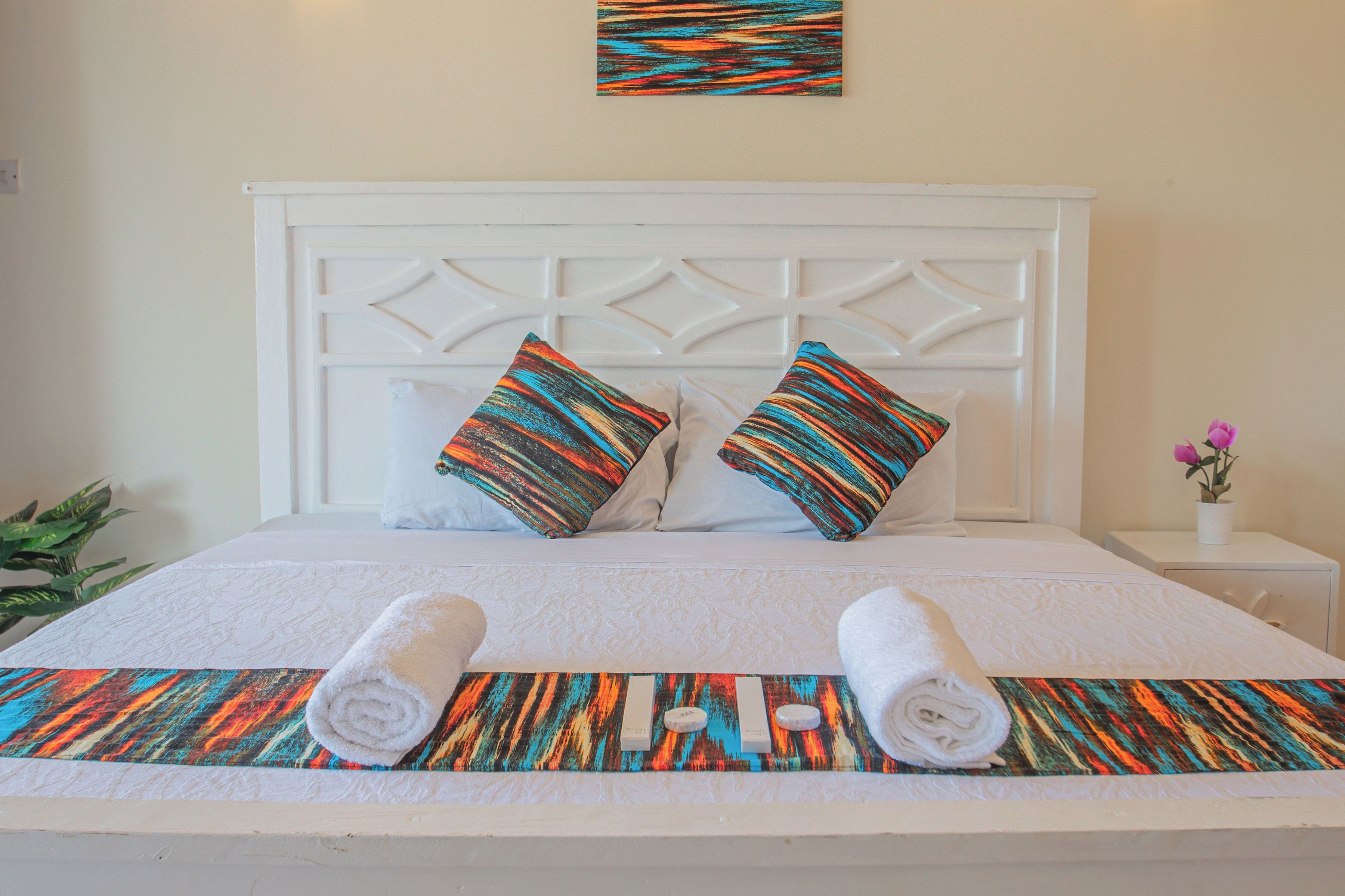 2 bedrooms, iron/ironing board, travel cot, free WiFi