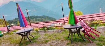 MahaGauri Hotel & Resort