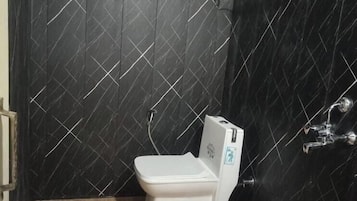 Shower, free toiletries, towels, soap