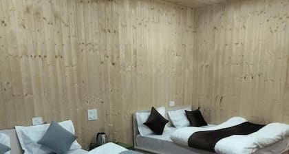 MahaGauri Hotel & Resort