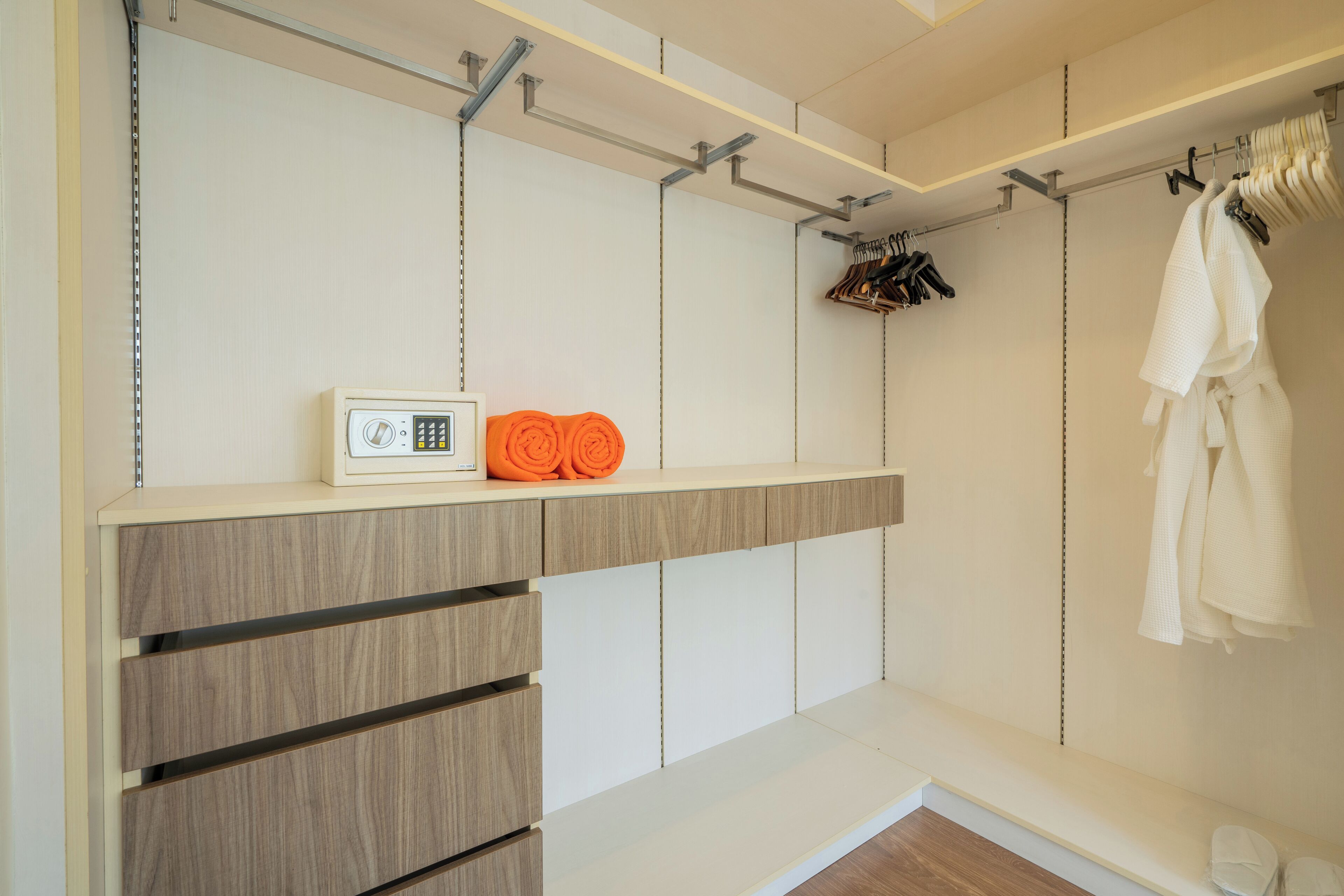 Comfort-pientalo, patio | Kylpyhuone | Tohvelit