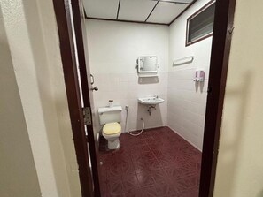 Basic Shared Dormitory | Bathroom | Shower, free toiletries, towels, soap