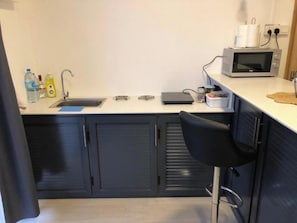 Apartment, 2 Bedrooms, Smoking, Balcony | Private kitchen