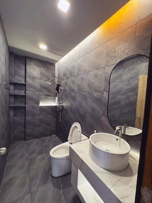 Hair dryer, bidet, towels, soap - Private Pool Villa - 2 Bedroom with garage in gated community (Pa Klok)