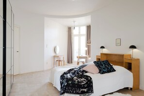 2 chambres, fer et planche à repasser, Wi-Fi, literie fournie