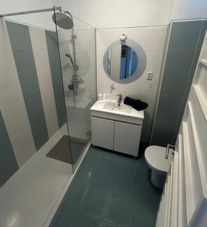 Towels, soap, toilet paper