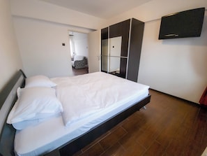 1 bedroom, WiFi, bed sheets