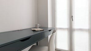 Apartment (2 Bedrooms) | 2 bedrooms, laptop workspace, iron/ironing board, cribs/infant beds