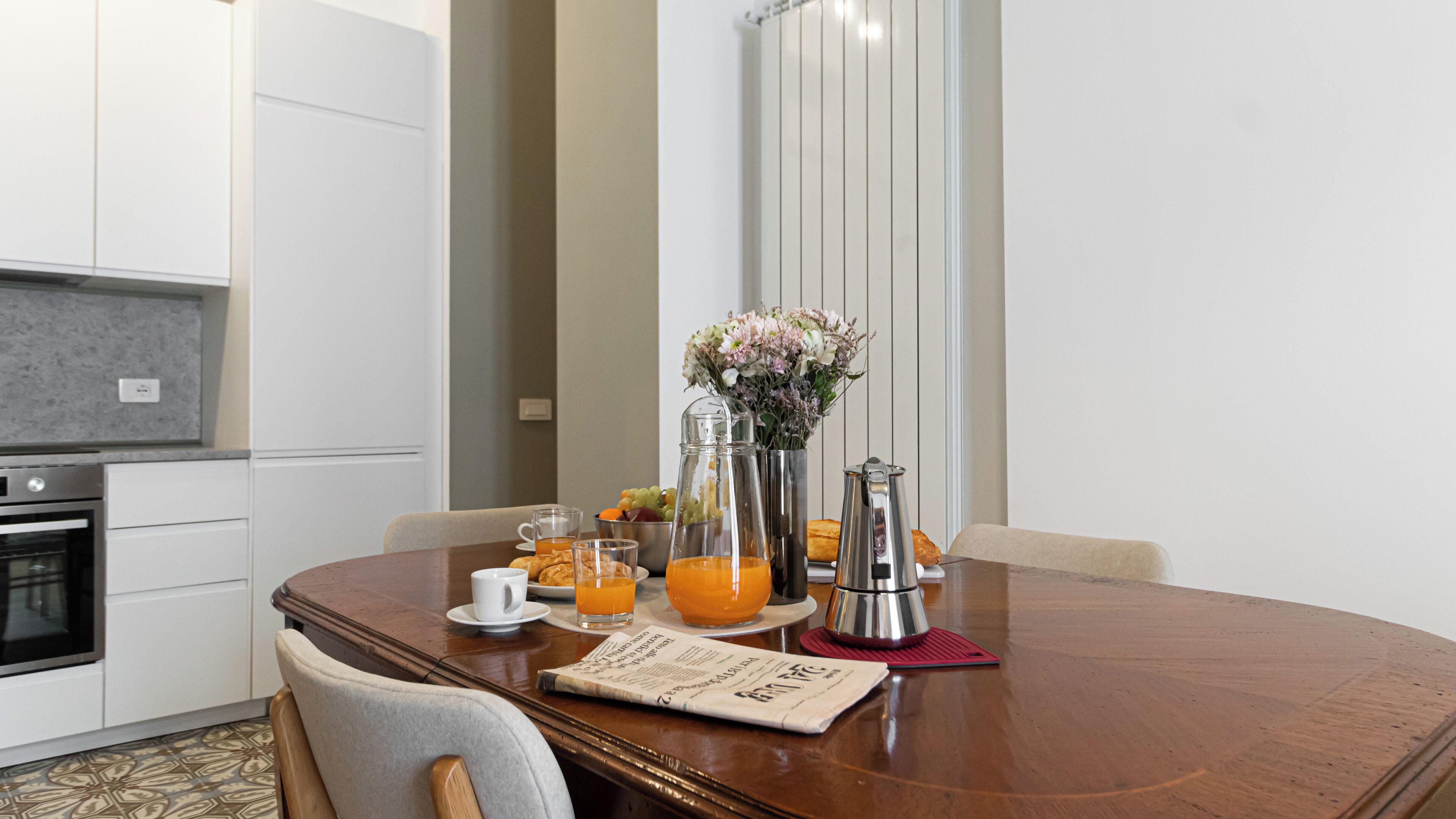 Apartment (2 Bedrooms) | Living area | TV