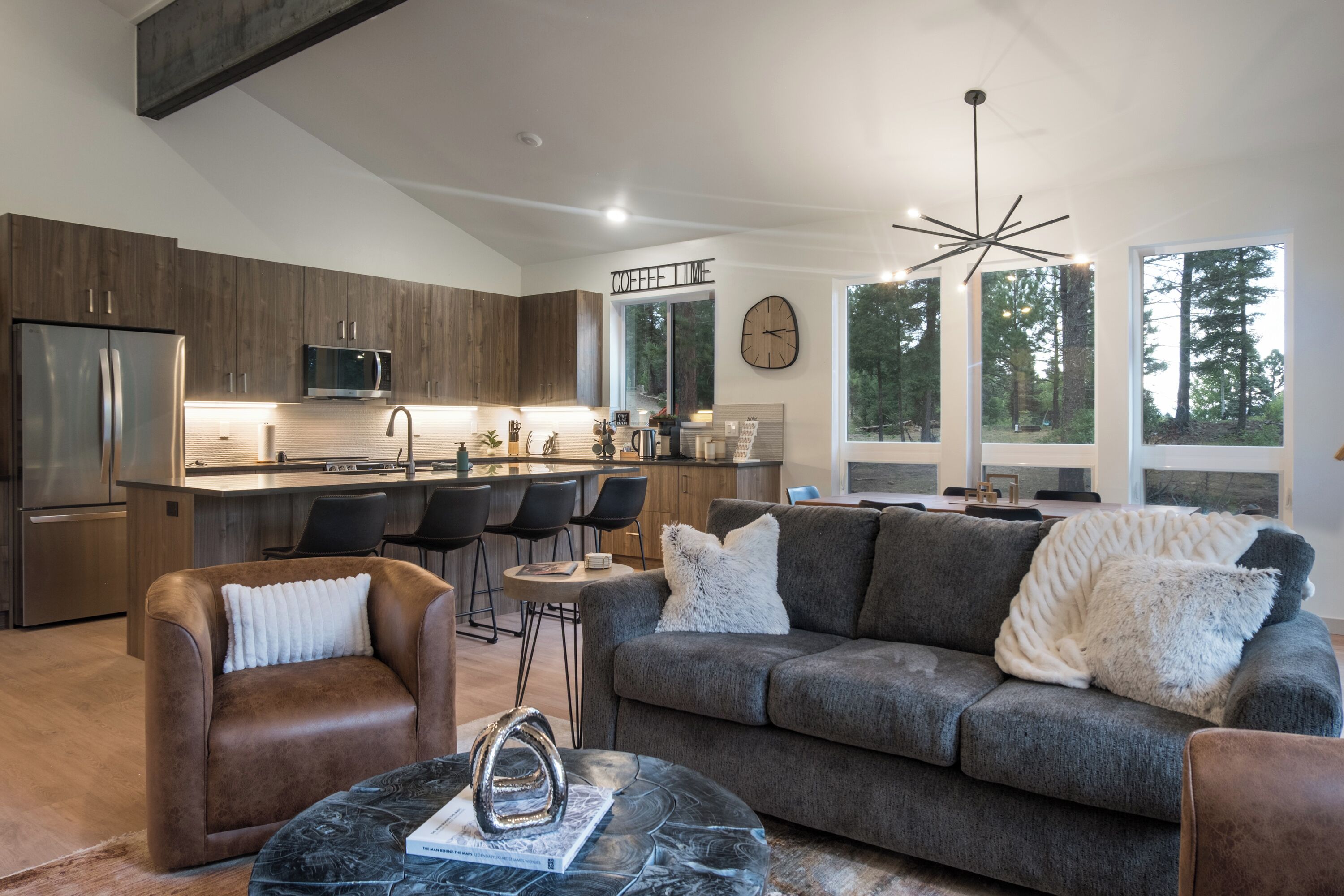 TV connectée, cheminée