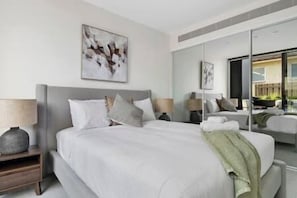 2 chambres, fer et planche à repasser, Wi-Fi gratuit, draps fournis