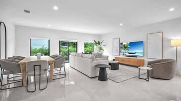 Televisión y oficina