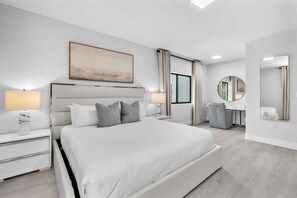 4 bedrooms, desk, iron/ironing board, WiFi