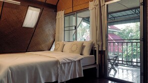 Family House, 1 Bedroom, Balcony, Garden View | Free minibar items, desk, laptop workspace, free WiFi - ComeOn Stay&Sleep (Mae Chan)