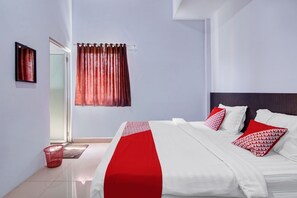 Familiekamer | Een bureau, gratis wifi, beddengoed