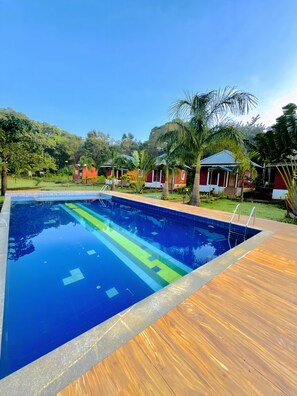 Indoor pool, outdoor pool