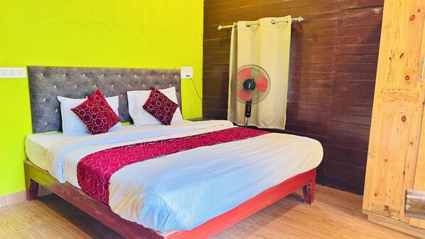 Bed sheets - RevTree Dark Forest Inn (Kamara)