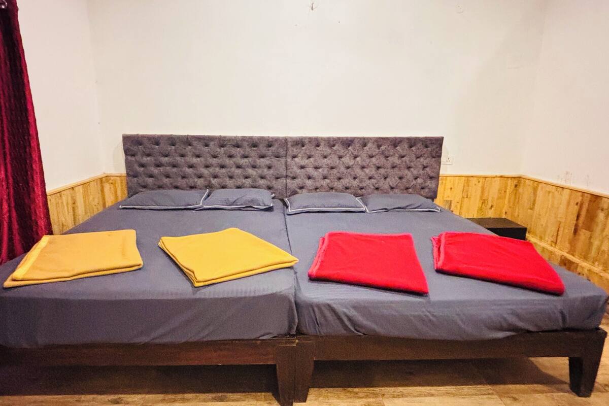 华丽四人房 | 床单