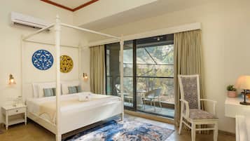 Luxury Villa, Private Pool | Minibar, in-room safe, individually decorated, individually furnished