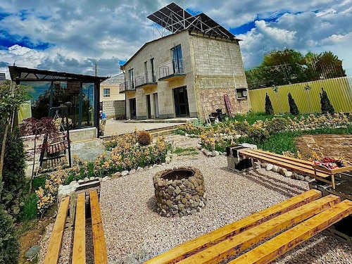 Bee Planet Guest House