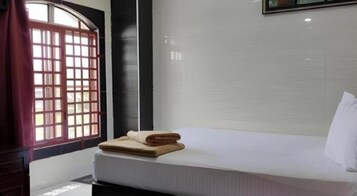 Double Room | Free WiFi