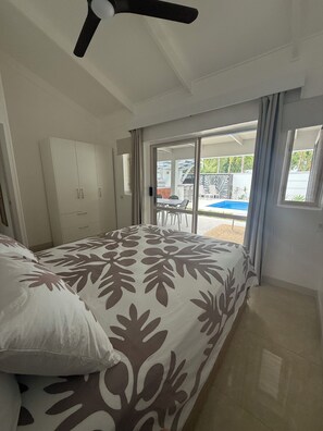 3 bedrooms, iron/ironing board, free WiFi, bed sheets