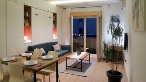 Unclassified image, 5 of 38, button - Apartment 350m From Beach, Free Parking, Balcony (Kotor)