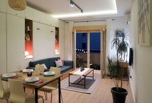 Dining - Apartment 350m From Beach, Free Parking, Balcony (Kotor)