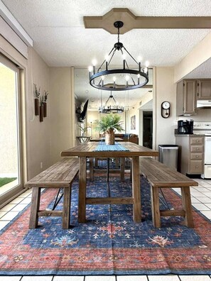 Dining - Beachfront Expansive Balcony! Seaside Escape DOGS (South Padre Island)