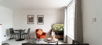 Bright 1 Bed Whitehaven Apartment - Harbour Views