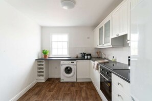 Fridge, microwave, oven, stovetop - 1 BED Harbour-side Apartment | Balcony Sea View (Whitehaven)