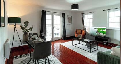 1 BED Whitehaven Apartment Overlooking Harbour