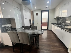 Shared Dormitory, 1 Bedroom, Accessible, Smoking | Dining