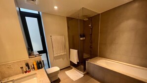 Shared Dormitory, 1 Bedroom, Accessible, Smoking | Bathroom - Room-room for Rent in a Luxury Villa (Dubai)