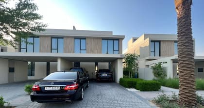 Room-room for Rent in a Luxury Villa