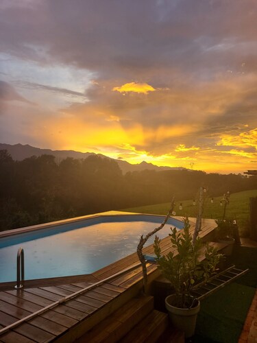 Maison de charme vue panoramique Pyrénées
