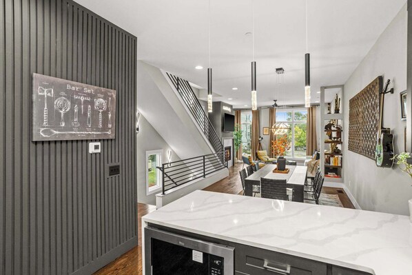 Lobby - Luxury House in Nashville with Rooftop Deck (Nashville)