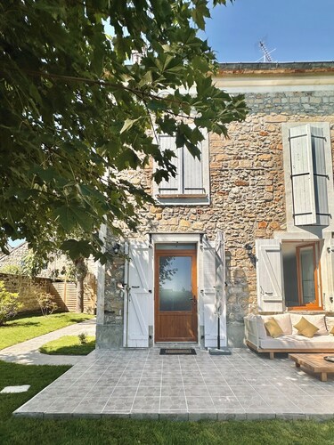 Charming house with garden&BBQ ideal for family and telework-10min from Fontainebleau