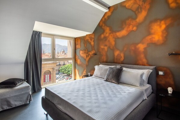 1 bedroom, in-room safe, free WiFi, bed sheets