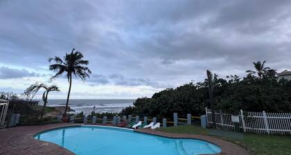 29 Dumela Holiday Resort - Manaba Pvt Beach