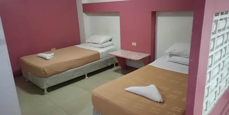 Twin Room | Free WiFi