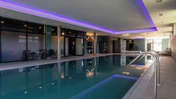 Sauna, Whirlpool, Dampfbad, Thai-Massagen, Massageanwendungen