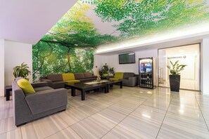 Lobby sitting area - Hotel Alibaba Kongres Hotel & Spa (Humenne)