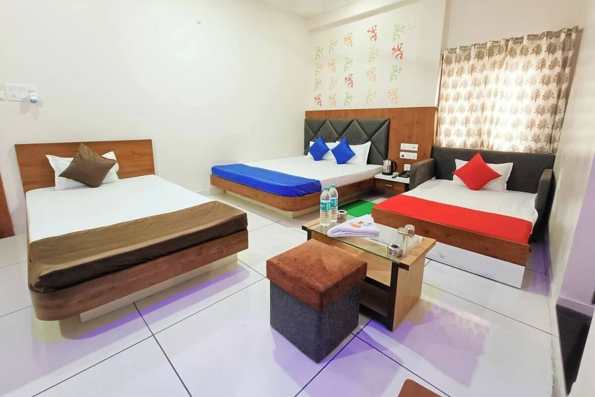 Habitació prèmium | Escriptori, wifi gratuïta i roba de llit