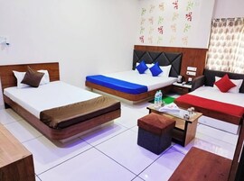 Escrivaninha, Wi-Fi de cortesia, roupa de cama