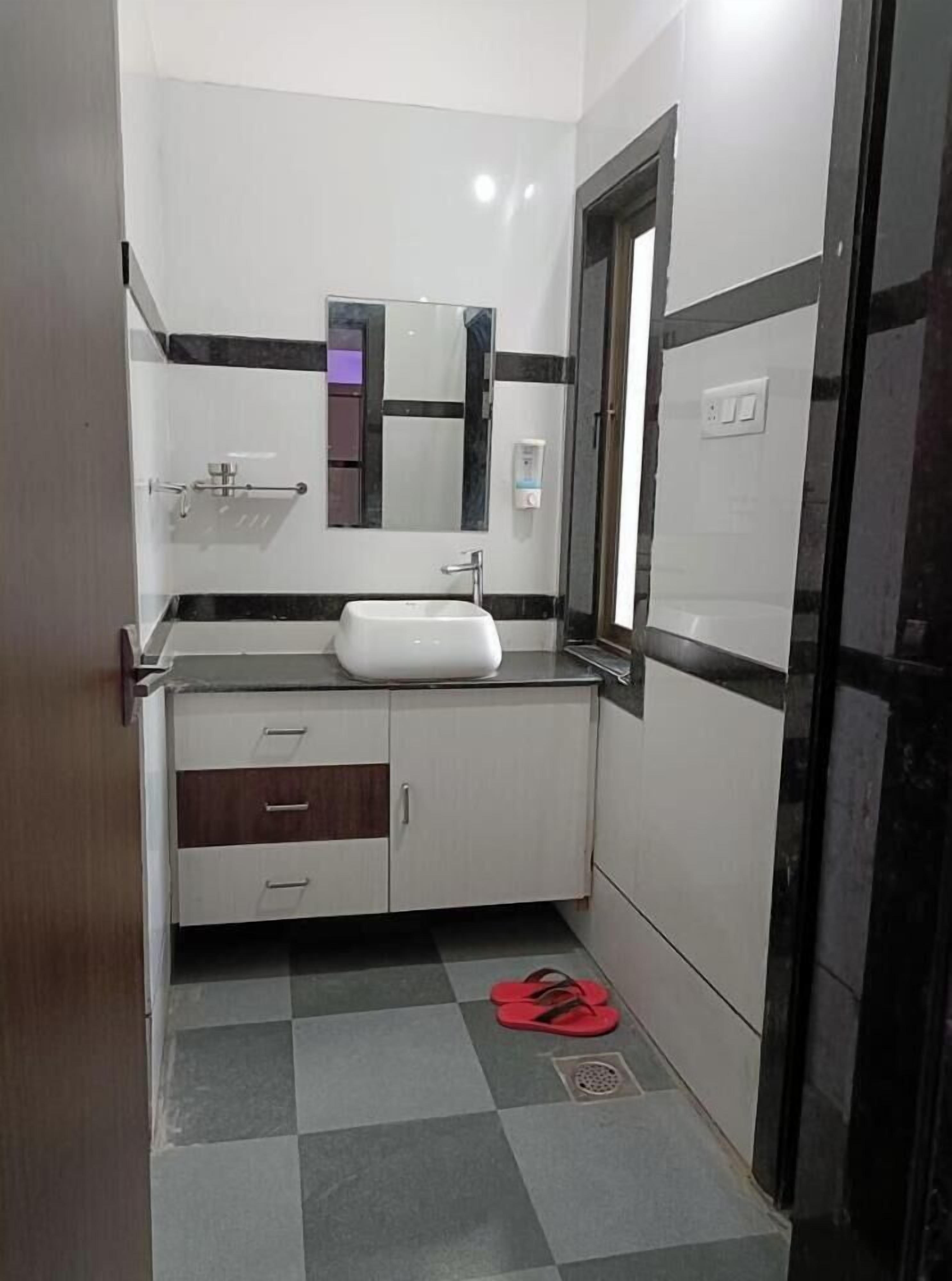 Shower, towels, soap, toilet paper