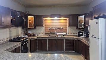 Café da manhã (USD 5 por pessoa)